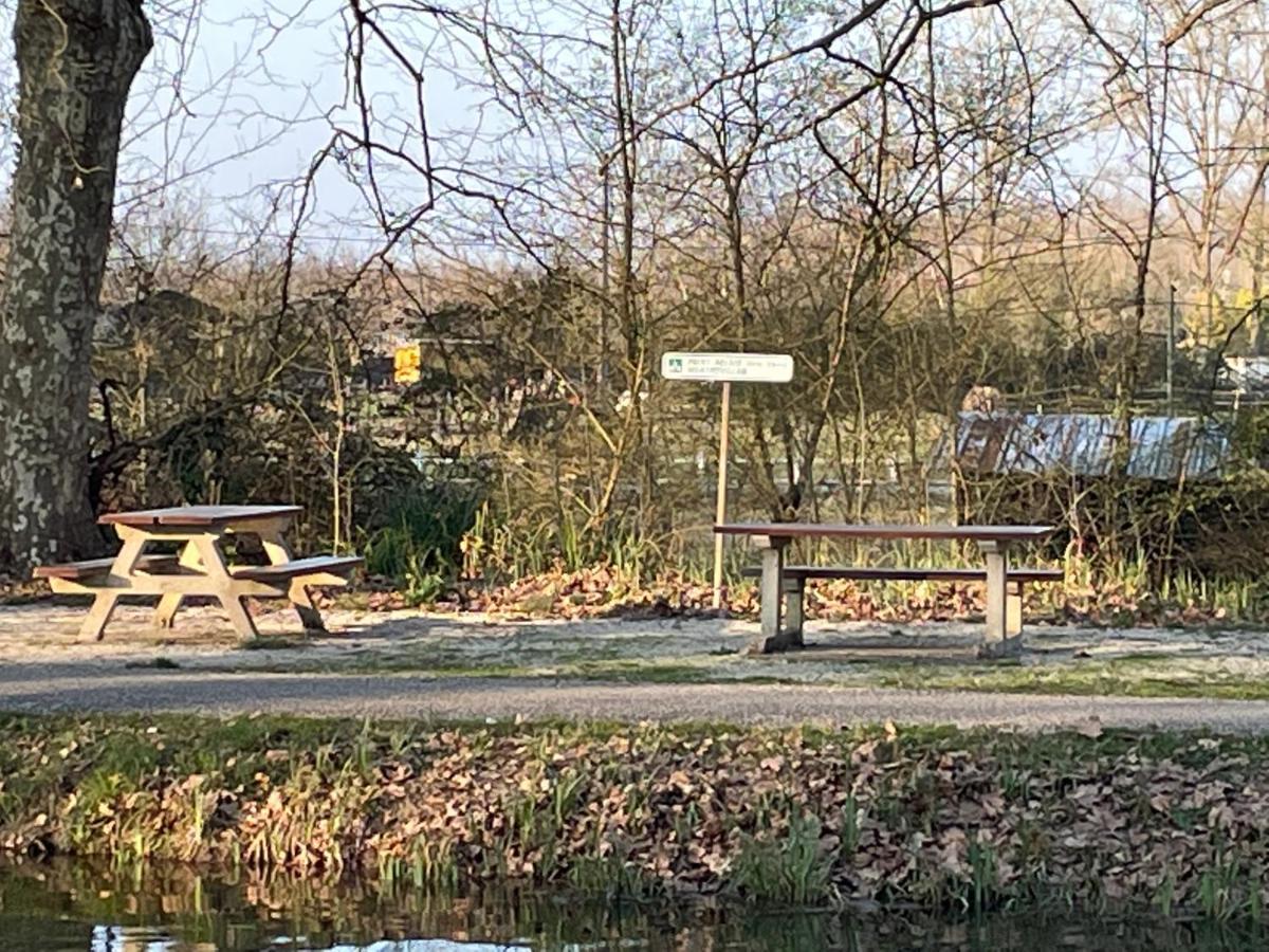 Gite Le Bois De Montpouillan มาร์ม็องด์ ภายนอก รูปภาพ