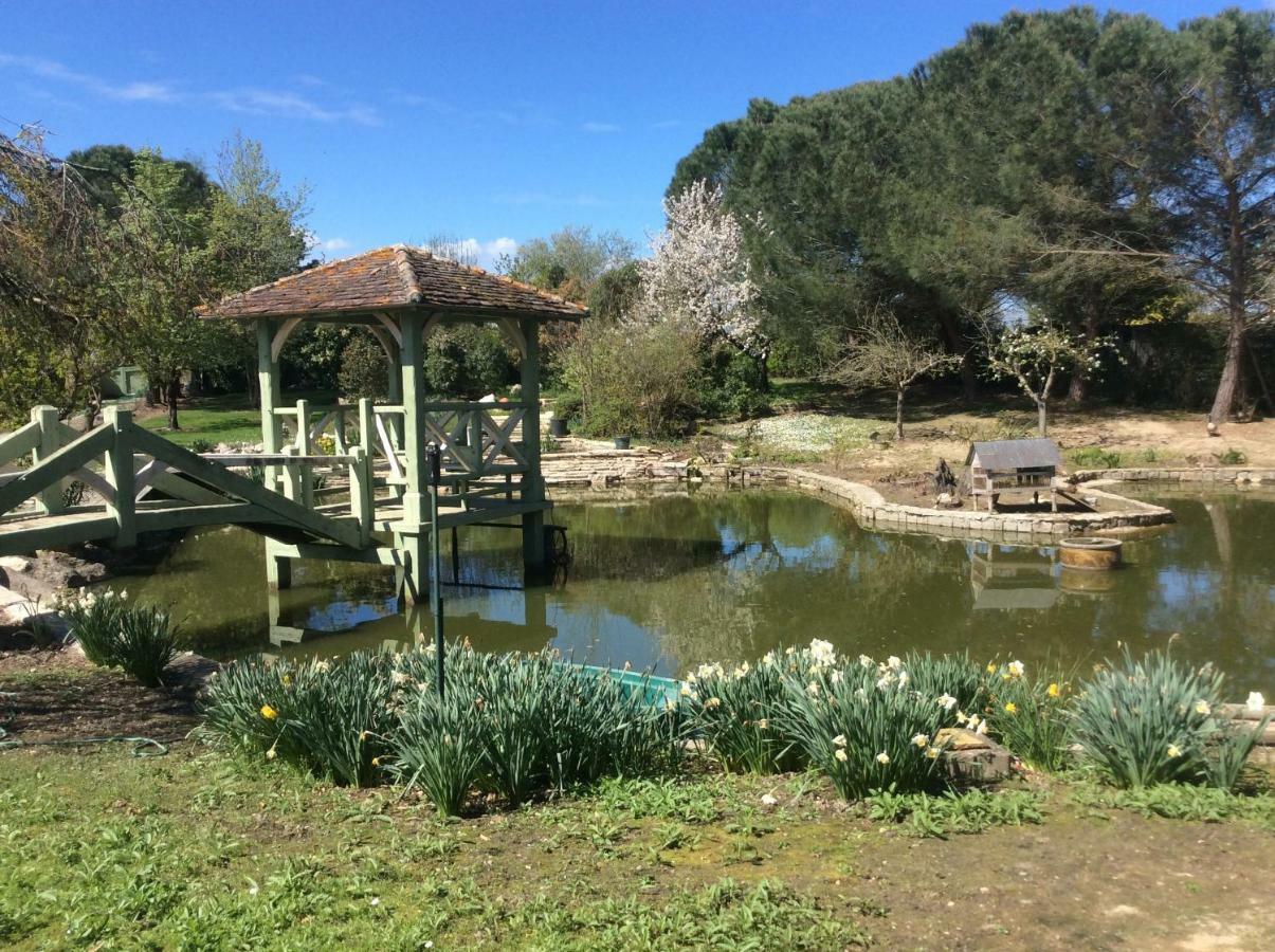 Gite Le Bois De Montpouillan มาร์ม็องด์ ภายนอก รูปภาพ